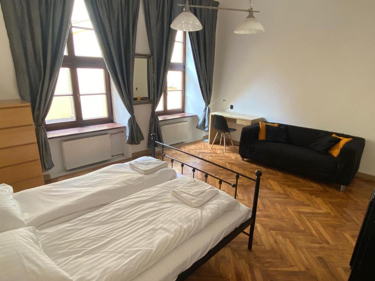 Main Square 18 King Apartament Krakau Buitenkant foto